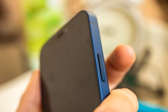 Замена кнопки громкости на iPhone в Долгопрудном