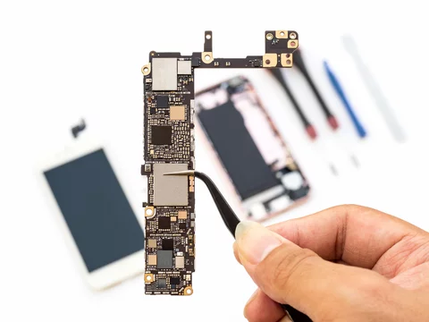 Замена контроллера питания на iPhone в Долгопрудном